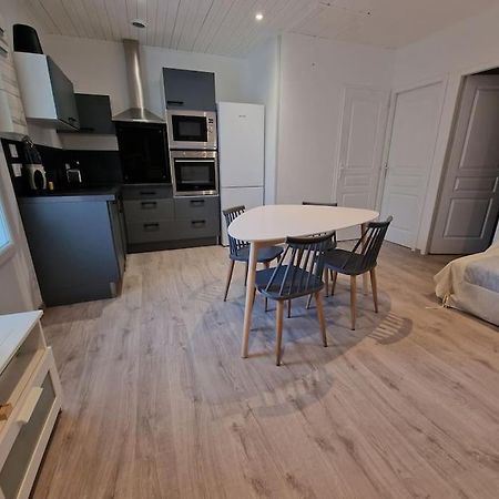 Superbe Appartement Renove A Neuf Centre Bourg Brem-Sur-Mer Exterior foto