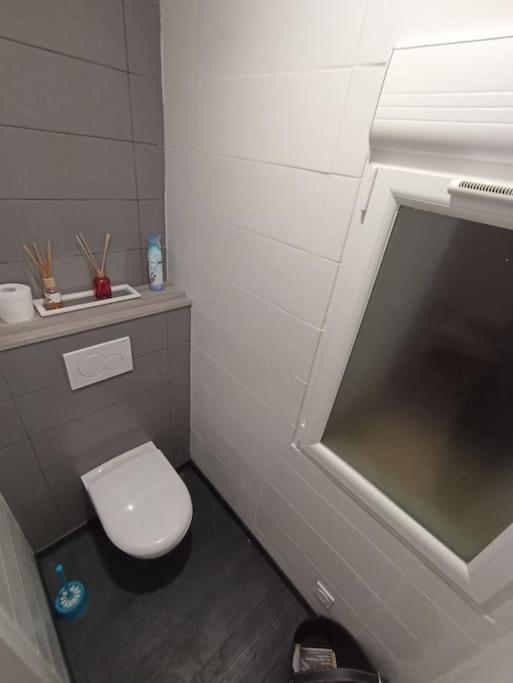 Superbe Appartement Renove A Neuf Centre Bourg Brem-Sur-Mer Exterior foto