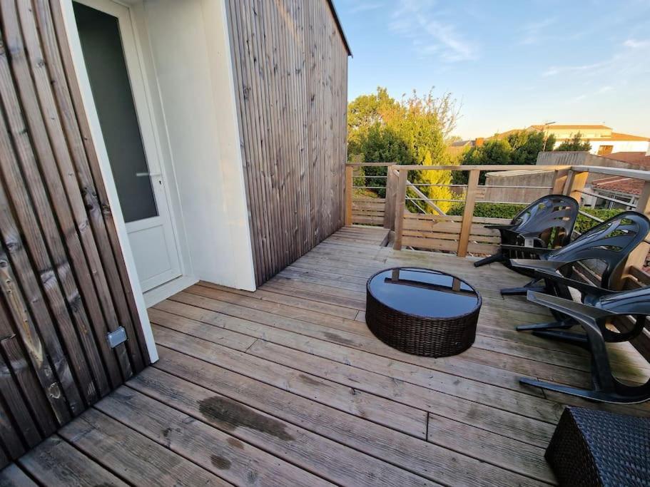 Superbe Appartement Renove A Neuf Centre Bourg Brem-Sur-Mer Exterior foto