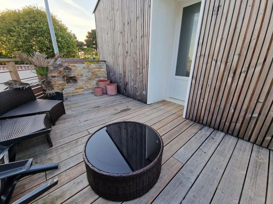 Superbe Appartement Renove A Neuf Centre Bourg Brem-Sur-Mer Exterior foto